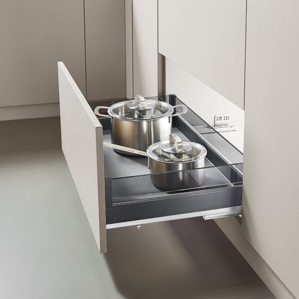 Pull Out Drawers-Glass